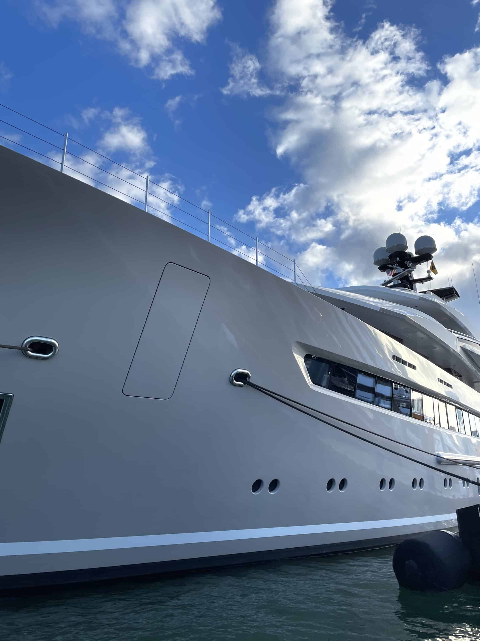 yacht brokers in miami