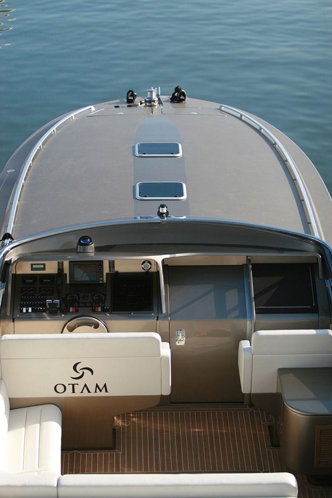 OTAM 45' RESTYLED | ELEGANT, CLASSIC AND SPORTY PURE OPEN HIGH QUALITY YACHT